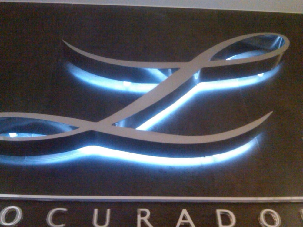 Rótulos retroiluminados | Letras corporativas iluminadas